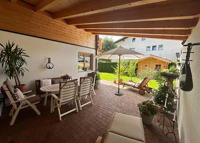 شقة - Joel لوتاش